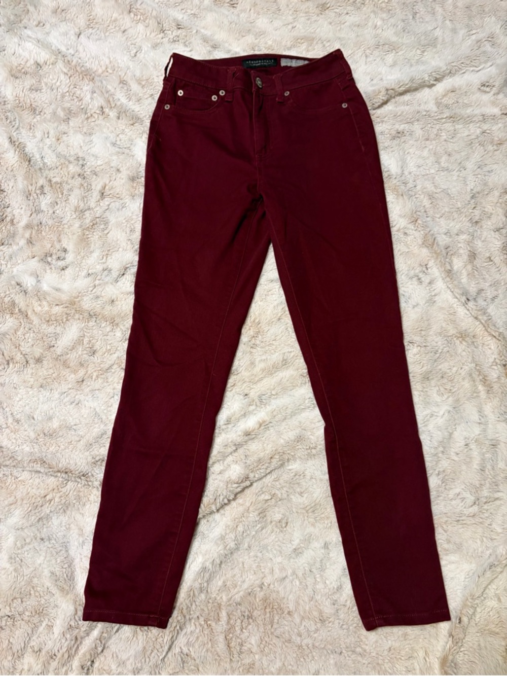 Aeropostale Skinny Jeans in Deep Burgundy